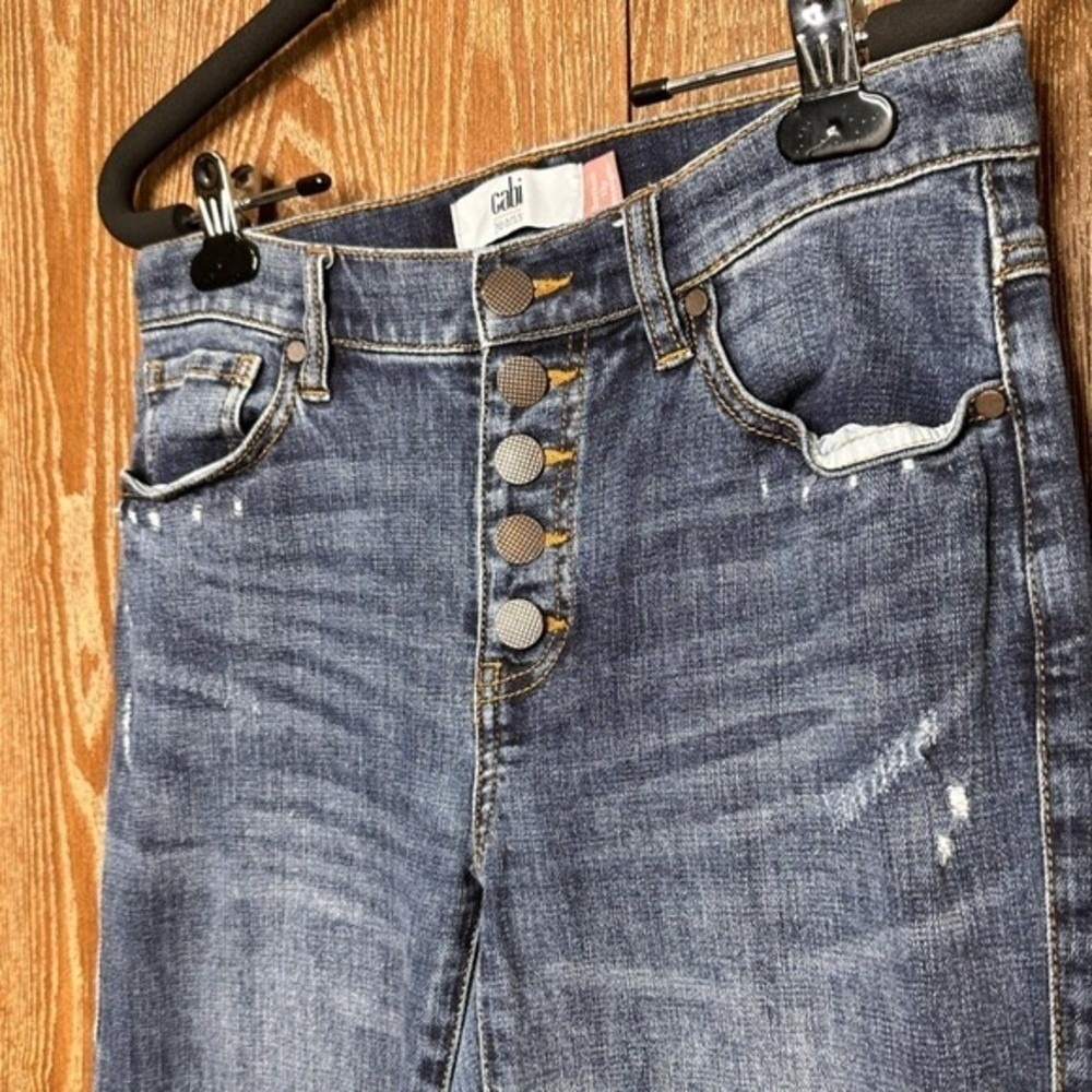 Cabi 6068 Button Fly Straight Leg Distressed Skinny Wash Jeans Womens Size 2 - Picture 3 of 8